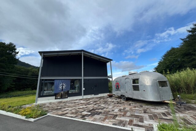 富士山野営道具店を歩く｜日本製ギアを宝物のように探す、RVパーク併設の店