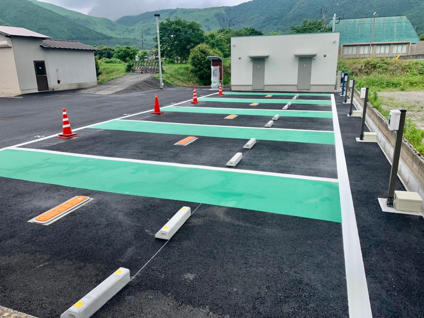RVパーク由布院 A BASE