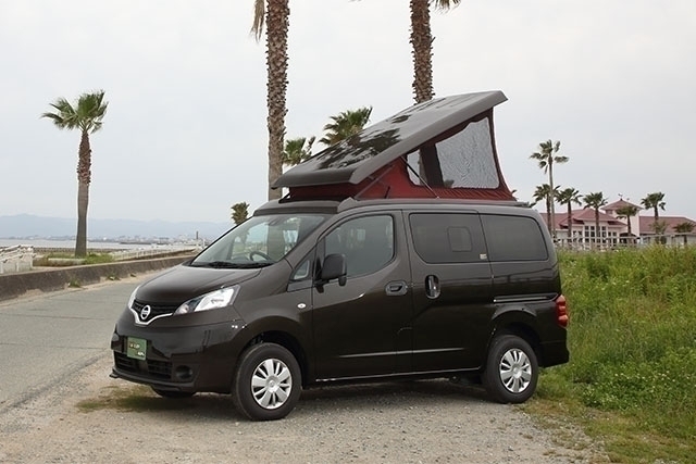 株式会社ダイレクトカーズ RETREAT NV200Ⅱ