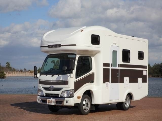 株式会社ダイレクトカーズ トリップ プレミアム 新型カムロード仕様
