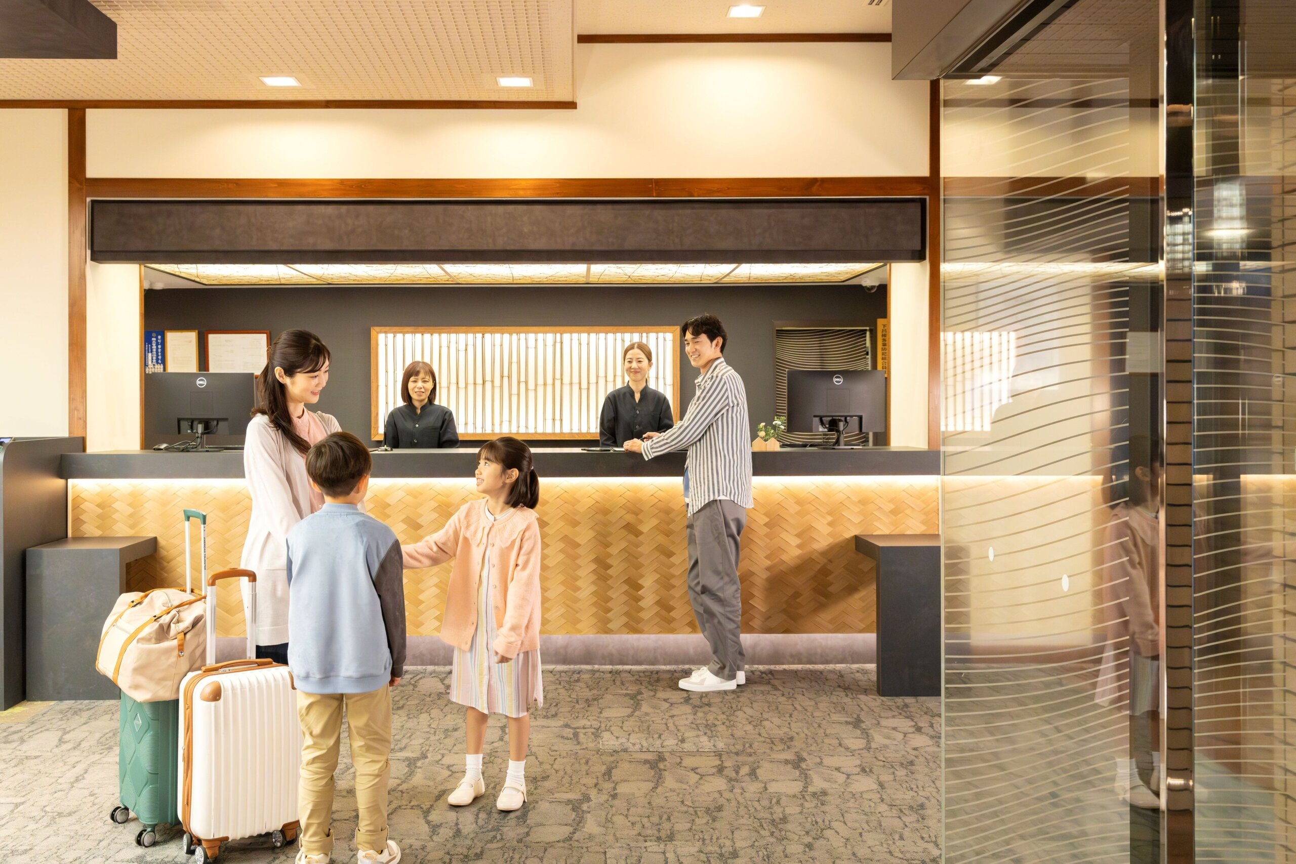 Premium 下呂本館のフロント